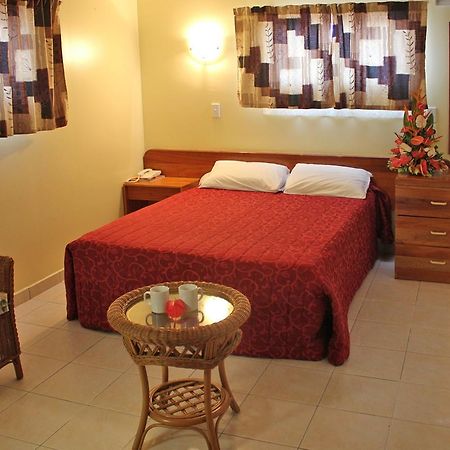 Hotel Elisa Apia Dış mekan fotoğraf