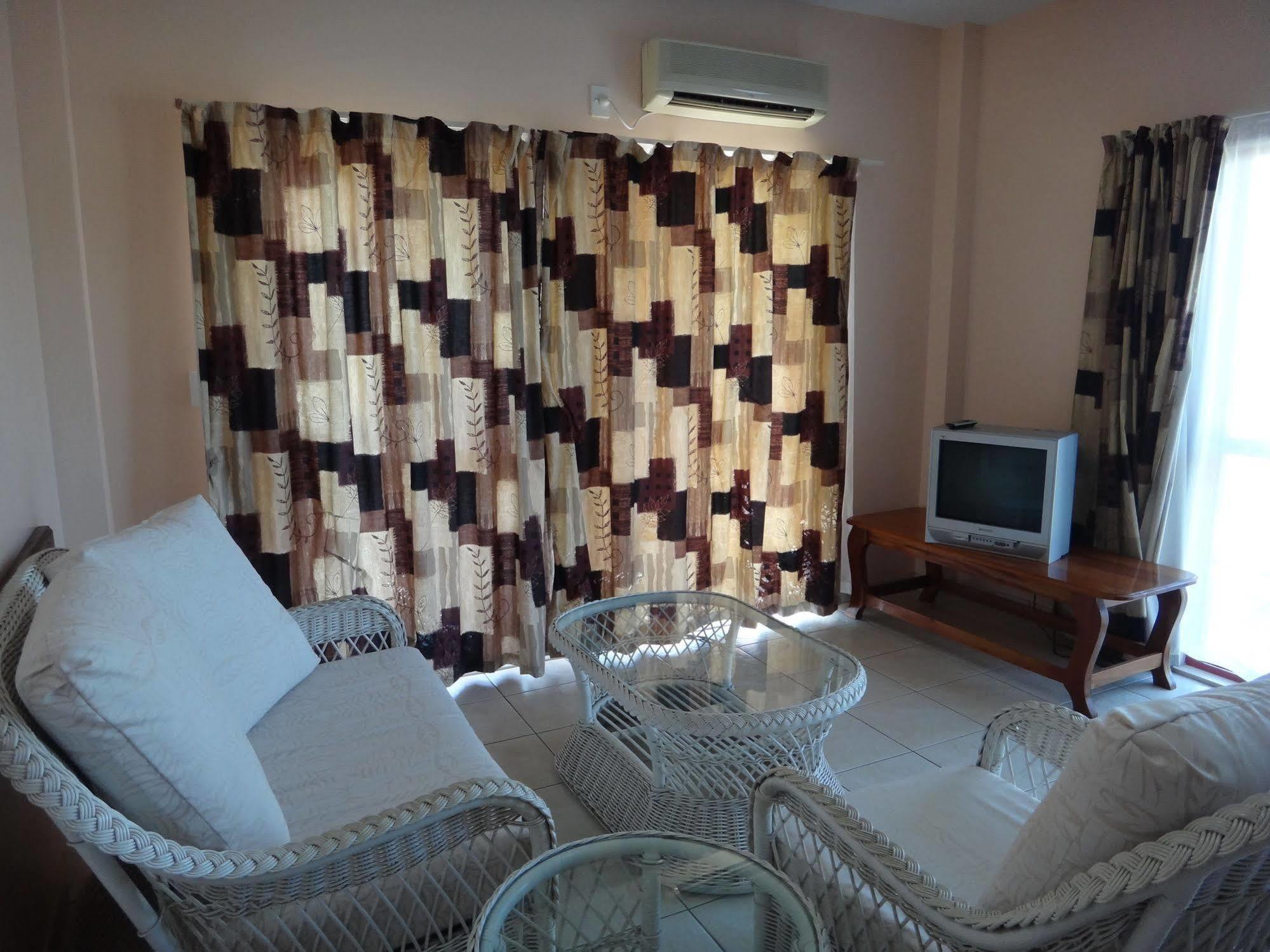 Hotel Elisa Apia Dış mekan fotoğraf