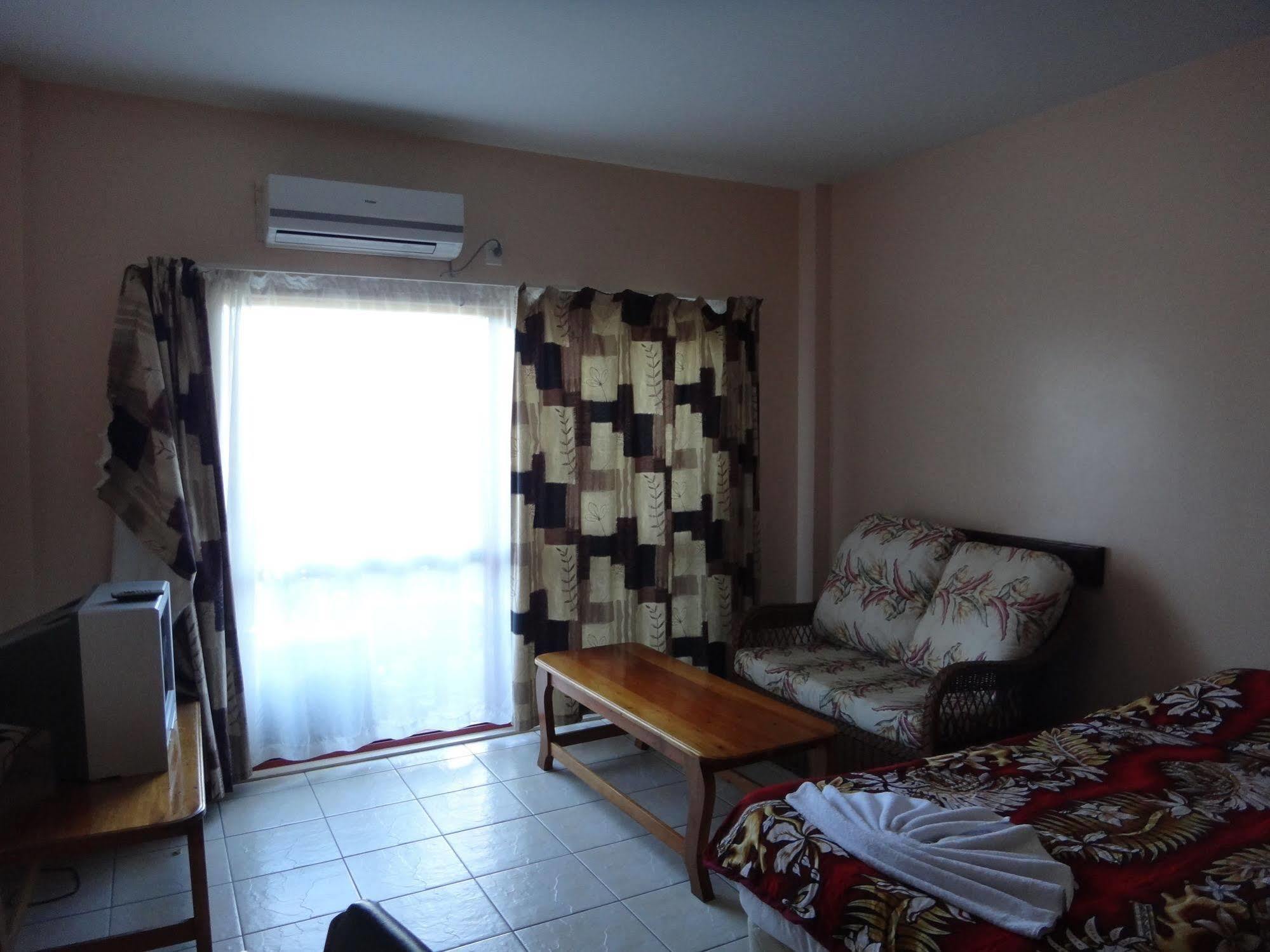 Hotel Elisa Apia Dış mekan fotoğraf